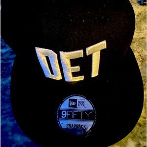 Detroit snapback one size fits most brand new hat